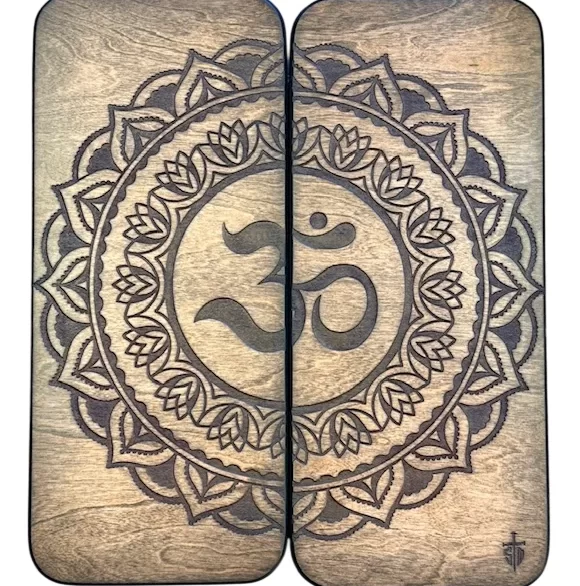 Sadhu lenta „Om didelis” 8,5 mm